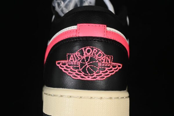 AJ 1 Low ‘Flight Club’ DC0774-107