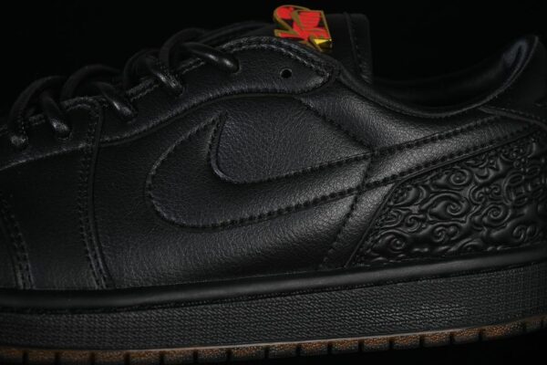 AJ 1 Low OG ‘Xuan Wu’ IO3147-001 AJ 1 Low OG ‘Xuan Wu’ IO3147-001