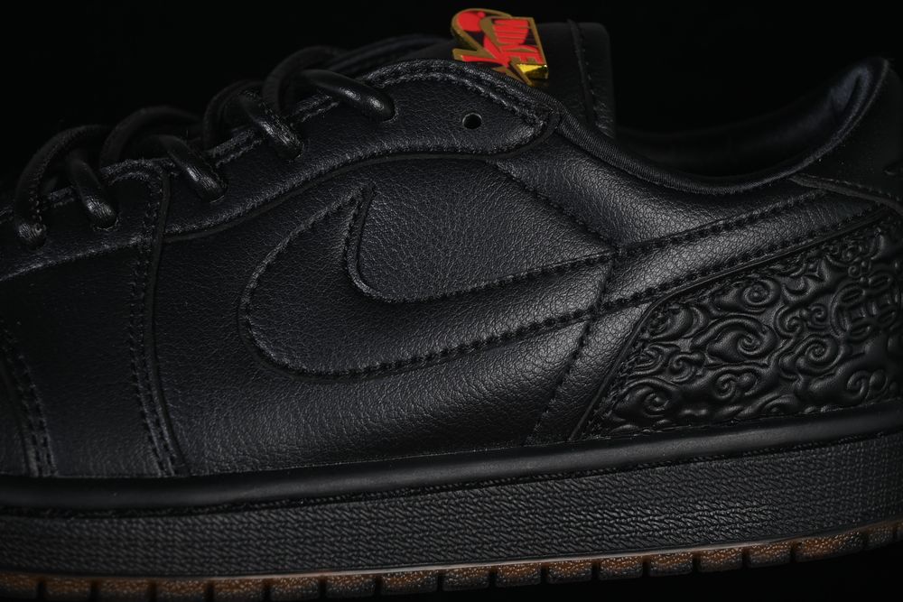 AJ 1 Low OG ‘Xuan Wu’ IO3147-001 AJ 1 Low OG ‘Xuan Wu’ IO3147-001