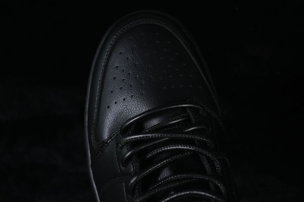 AJ 1 Low OG ‘Xuan Wu’ IO3147-001 AJ 1 Low OG ‘Xuan Wu’ IO3147-001