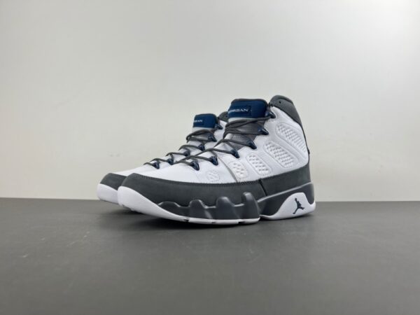 AJ 9 Flint Grey HV4794-100