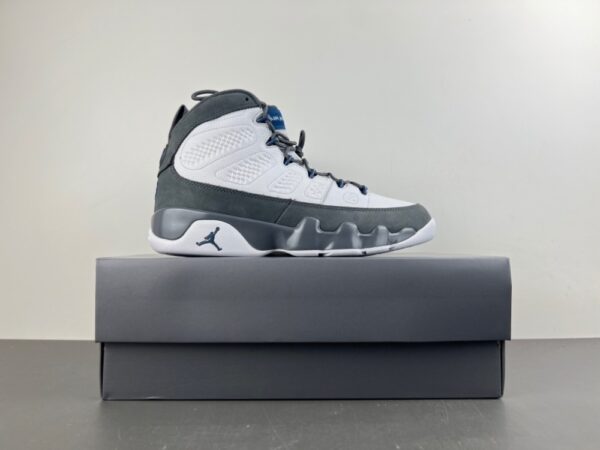 AJ 9 Flint Grey HV4794-100