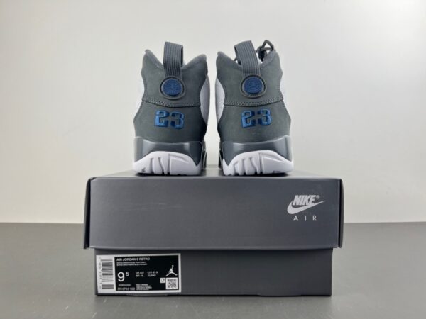 AJ 9 Flint Grey HV4794-100
