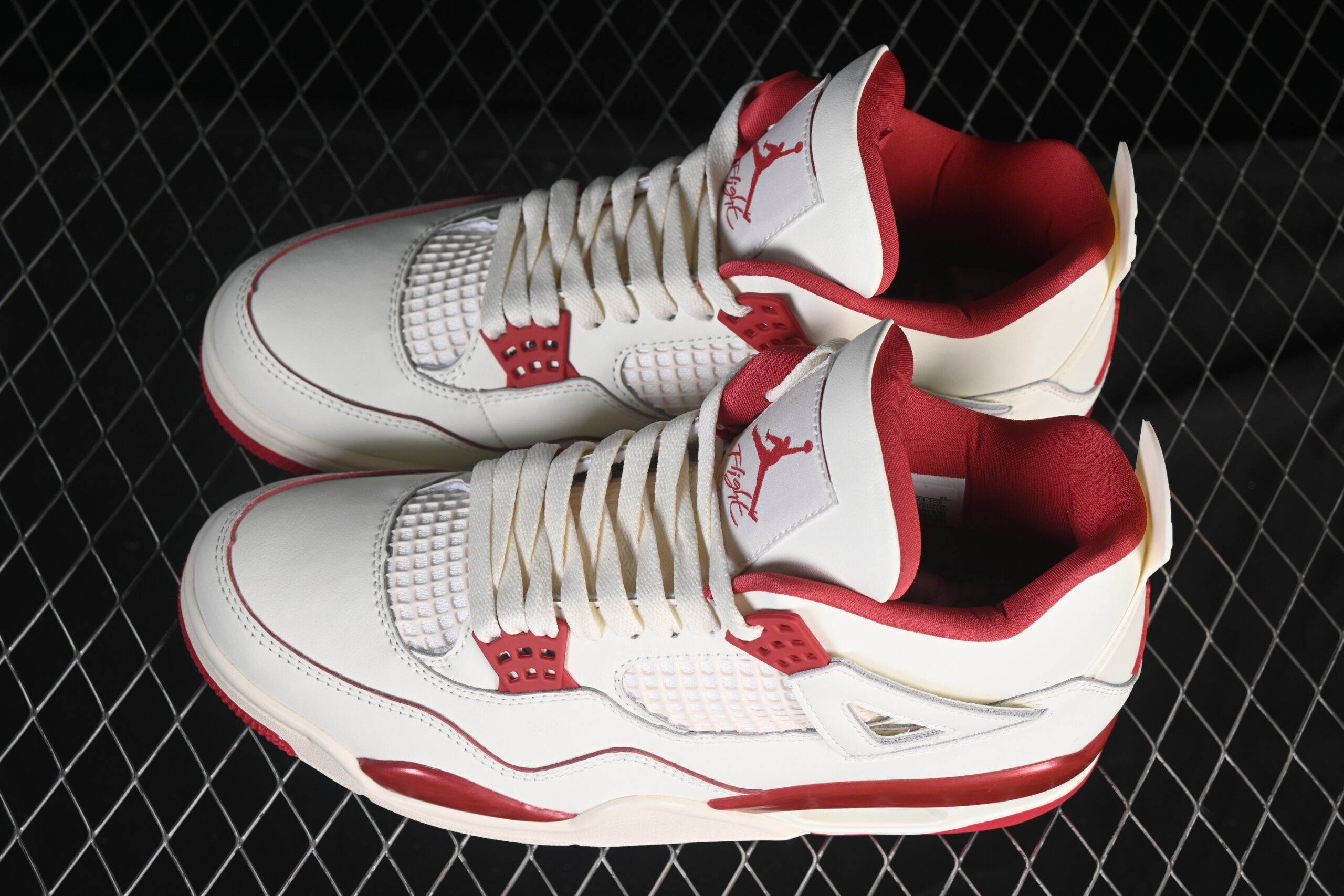 AJ 4 Retro ‘Valentine’s Day’ HV0823-108 AJ 4 Retro ‘Valentine’s Day’ HV0823-108