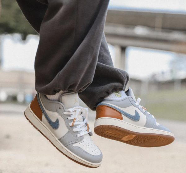 AJ 1 Low GS ‘Denim Swoosh’ FZ5046-041