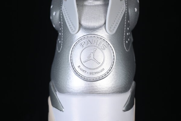 AJ 6 Retro x PSG ‘Metallic Silver’ IQ5135-010 AJ 6 Retro x PSG ‘Metallic Silver’ IQ5135-010