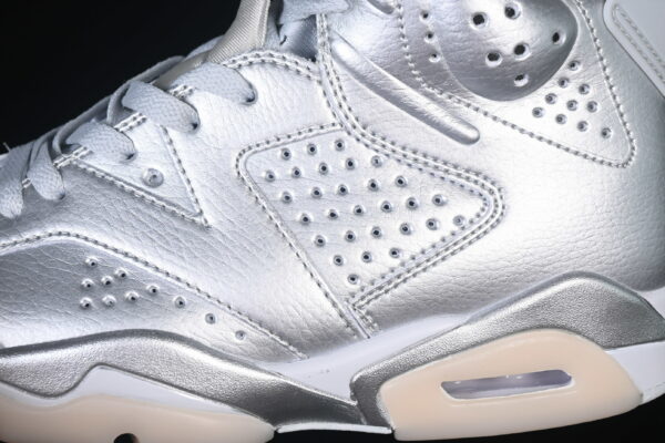 AJ 6 Retro x PSG ‘Metallic Silver’ IQ5135-010 AJ 6 Retro x PSG ‘Metallic Silver’ IQ5135-010