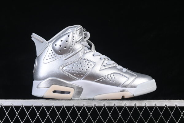 AJ 6 Retro x PSG ‘Metallic Silver’ IQ5135-010 AJ 6 Retro x PSG ‘Metallic Silver’ IQ5135-010