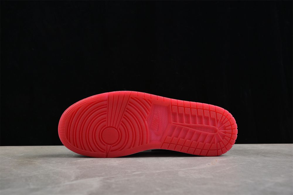 AJ 1 Low ‘White Black Gym Red 2.0’ IB8971-106 AJ 1 Low ‘White Black Gym Red 2.0’ IB8971-106