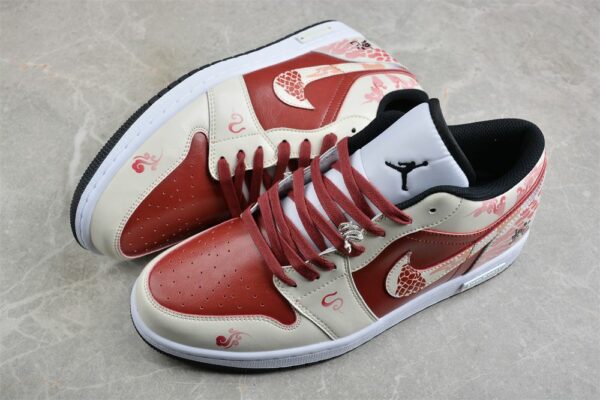 AJ 1 Low ‘Year Of Snake Steampuppet’ 553558-132
