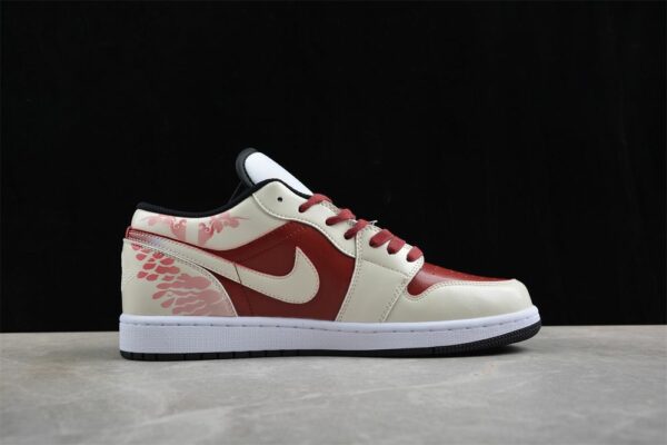 AJ 1 Low ‘Year Of Snake Steampuppet’ 553558-132