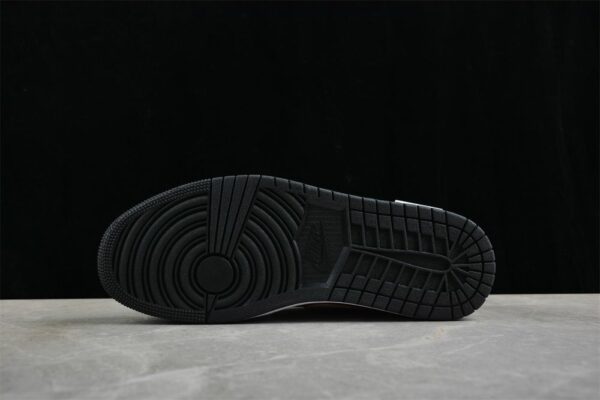 AJ 1 Low ‘Year Of Snake Steampuppet’ 553558-132