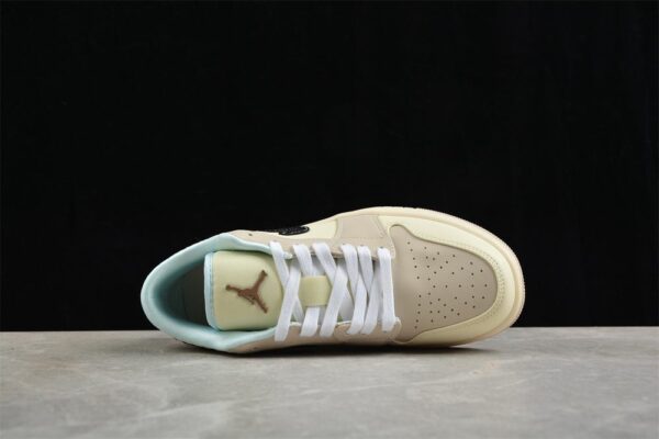AJ 1 Low SE ‘Sanddrift’ HQ3440-101