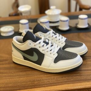 AJ 1 Low ‘Jade Smoke’ DC0774-001 7 459d77d3 result