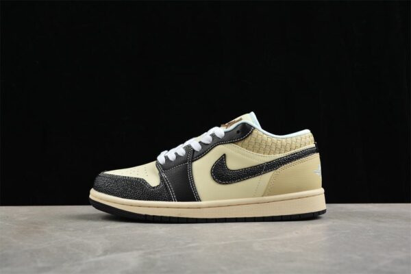 AJ 1 Low SE ‘Coconut Milk Black’ HQ3437-101