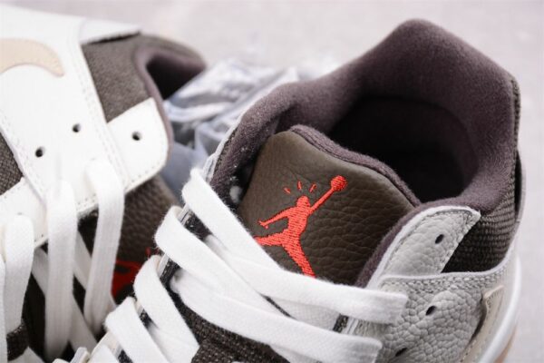 AJ 1 Jumpman Jack TR Travis Scott ‘Sail’ FZ8117-100