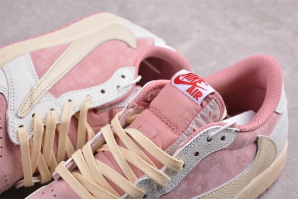 AJ 1 Low Travis Scott ‘Shy Pink’ DM7866-600