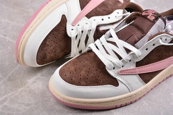 AJ 1 Low Travis Scott ‘Dark Pony’ DZ4137-206