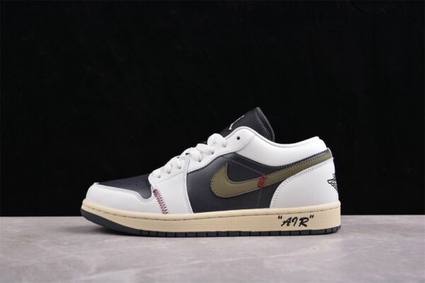 AJ 1 Low ‘Jade Smoke’ DC0774-001 AJ 1 Low ‘Jade Smoke’ DC0774-001