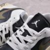 AJ 1 Low ‘Jade Smoke’ DC0774-001 AJ 1 Low ‘Jade Smoke’ DC0774-001