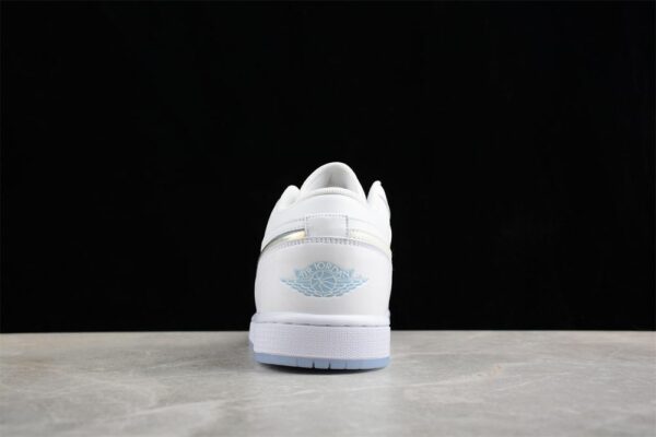 AJ 1 Low ‘Glitter Swoosh’ FQ9112-100