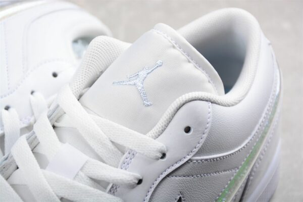 AJ 1 Low ‘Glitter Swoosh’ FQ9112-100