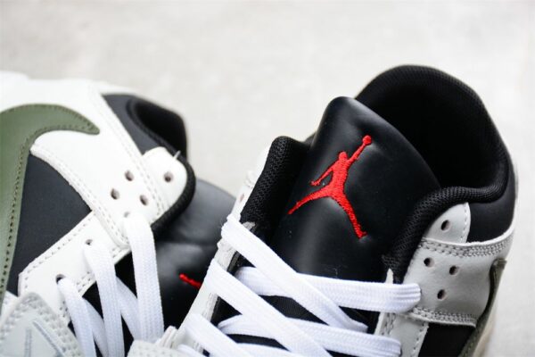 AJ 1 Jumpman Jack TR Travis Scott ‘Black Olive’ FZ8117-100 AJ 1 Jumpman Jack TR Travis Scott ‘Black Olive’ FZ8117-100