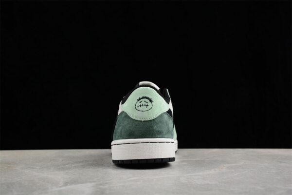 AJ 1 Low Travis Scott ‘Grayish Green’ DM7866-813