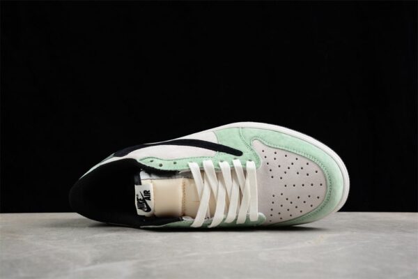 AJ 1 Low Travis Scott ‘Grayish Green’ DM7866-813