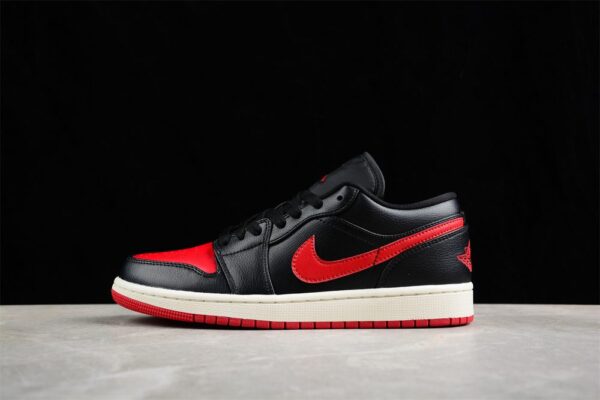 AJ 1 Low ‘Bred Sail’ DC0774-061 AJ 1 Low ‘Bred Sail’ DC0774-061