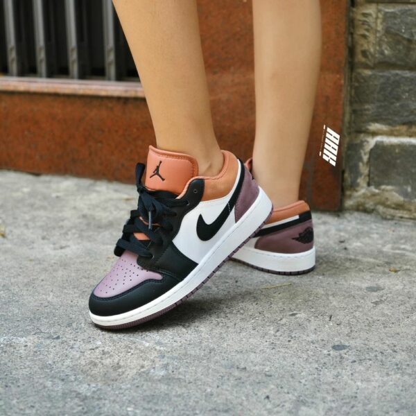 AJ 1 Low ‘Sky J Mauve’ FB9908-102 AJ 1 Low ‘Sky J Mauve’ FB9908-102