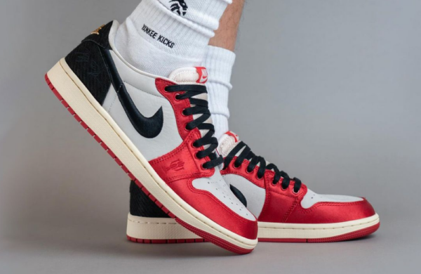 AJ 1 Low Trophy Room ‘Away’ FN0432-100