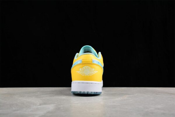 AJ 1 Low ‘Recycled Grind’ DX4375-800 AJ 1 Low ‘Recycled Grind’ DX4375-800