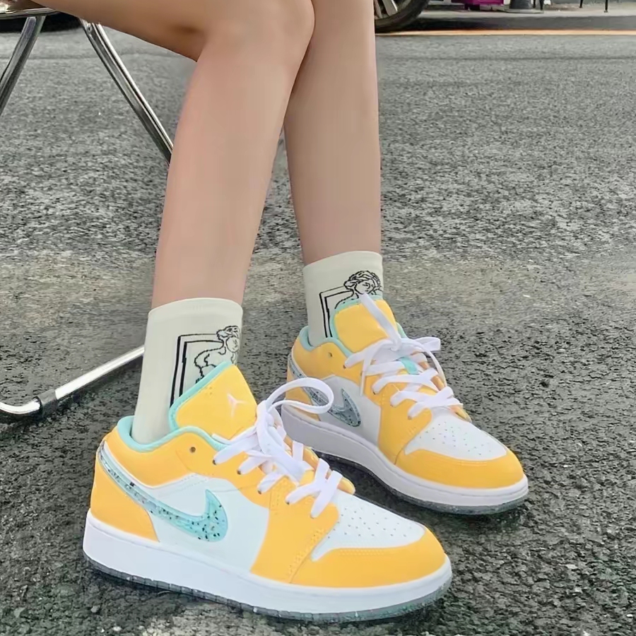 AJ 1 Low ‘Recycled Grind’ DX4375-800 AJ 1 Low ‘Recycled Grind’ DX4375-800