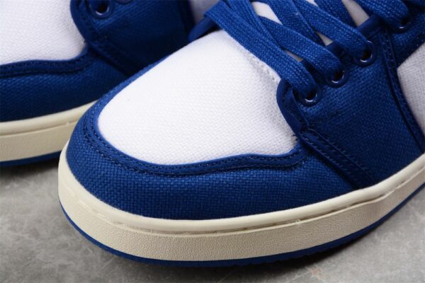 AJKO 1 Low ‘Kentucky’ DX4981-103