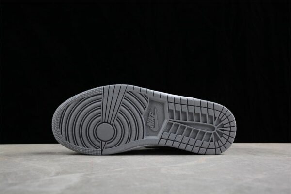 AJ 1 Low ‘Light Steel Grey’ DV0426-012
