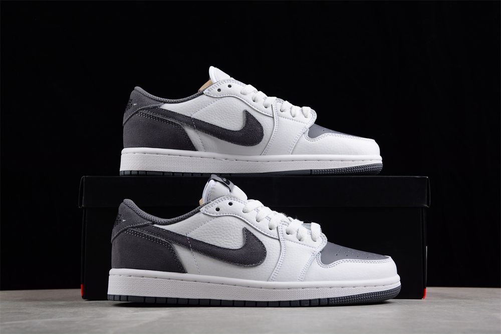 AJ 1 Low ‘Atmosphere Grey’ CZ0790-101 AJ 1 Low ‘Atmosphere Grey’ CZ0790-101