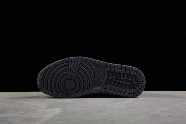 AJ 1 Low ‘Atmosphere Grey’ CZ0790-101 AJ 1 Low ‘Atmosphere Grey’ CZ0790-101