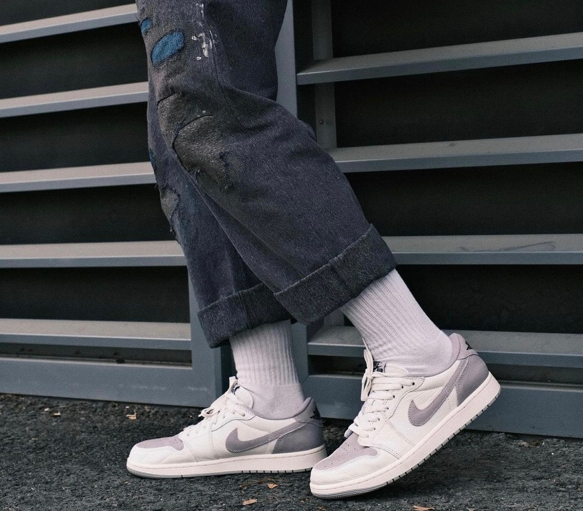 AJ 1 Low ‘Atmosphere Grey’ CZ0790-101 AJ 1 Low ‘Atmosphere Grey’ CZ0790-101