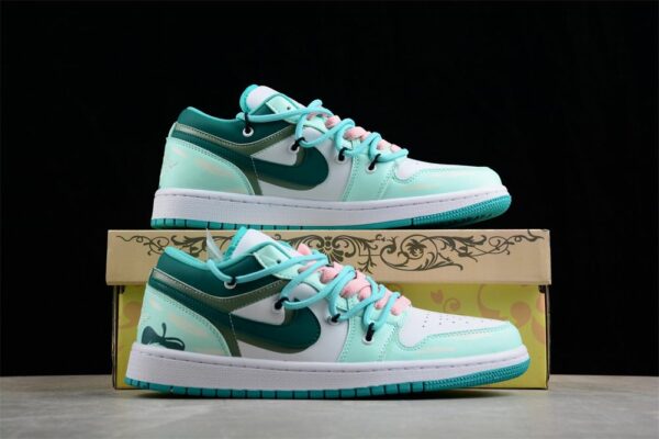 AJ 1 Low ‘New Emerald’ DC0774-132