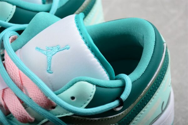AJ 1 Low ‘New Emerald’ DC0774-132