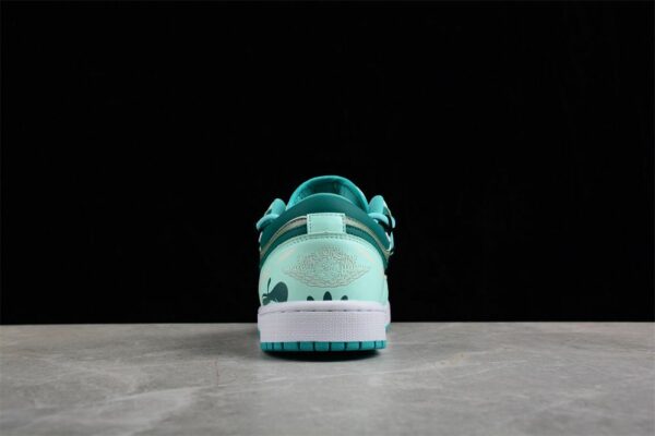 AJ 1 Low ‘New Emerald’ DC0774-132