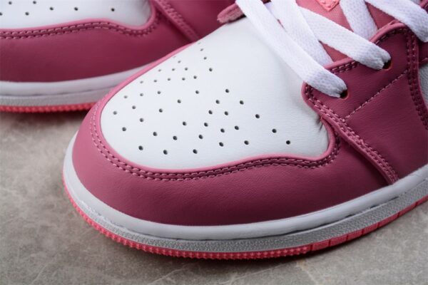 AJ 1 Low ‘Desert Berry’ 553560-616 AJ 1 Low ‘Desert Berry’ 553560-616