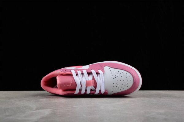AJ 1 Low ‘Desert Berry’ 553560-616 AJ 1 Low ‘Desert Berry’ 553560-616