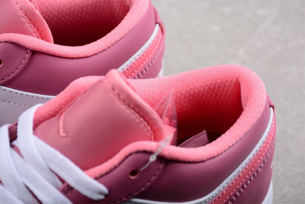 AJ 1 Low ‘Desert Berry’ 553560-616 AJ 1 Low ‘Desert Berry’ 553560-616