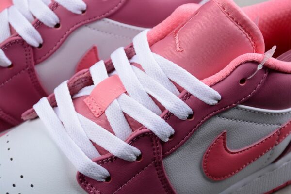 AJ 1 Low ‘Desert Berry’ 553560-616 AJ 1 Low ‘Desert Berry’ 553560-616