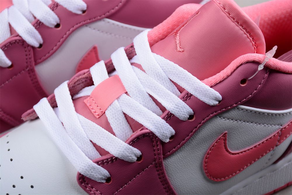 AJ 1 Low ‘Desert Berry’ 553560-616 AJ 1 Low ‘Desert Berry’ 553560-616