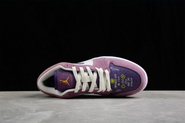 AJ 1 Low ‘Unity’ DR8057-500 AJ 1 Low ‘Unity’ DR8057-500