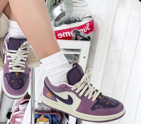 AJ 1 Low ‘Unity’ DR8057-500 AJ 1 Low ‘Unity’ DR8057-500