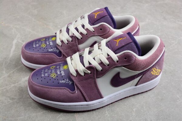 AJ 1 Low ‘Unity’ DR8057-500 AJ 1 Low ‘Unity’ DR8057-500